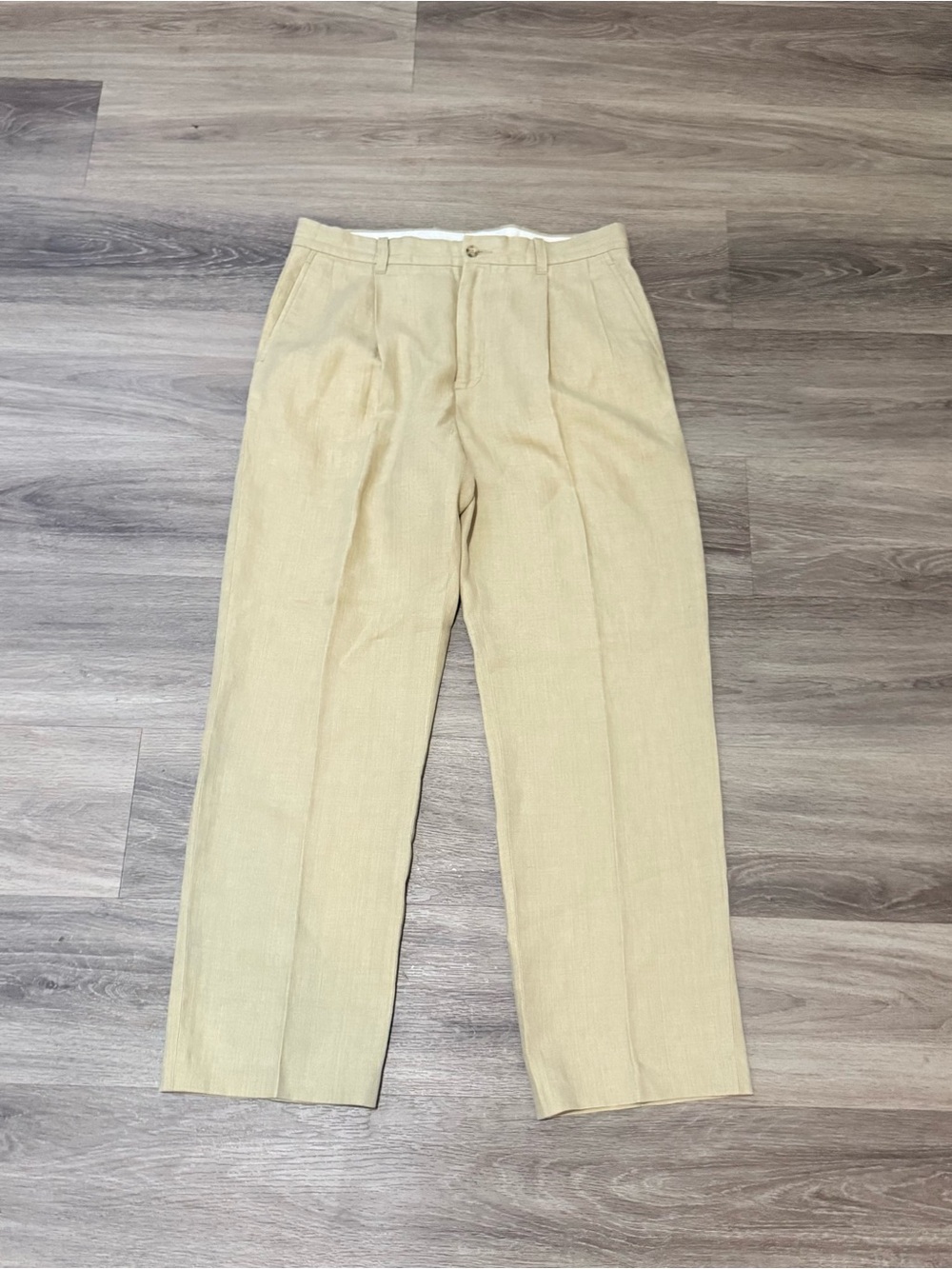 Brooks Brothers Khaki Pleated Linen Pants in Light Beige